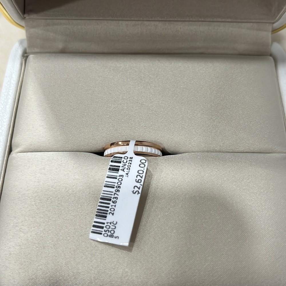 Boucheron White Edition Gold Wedding Band with Ceramic (size 5)